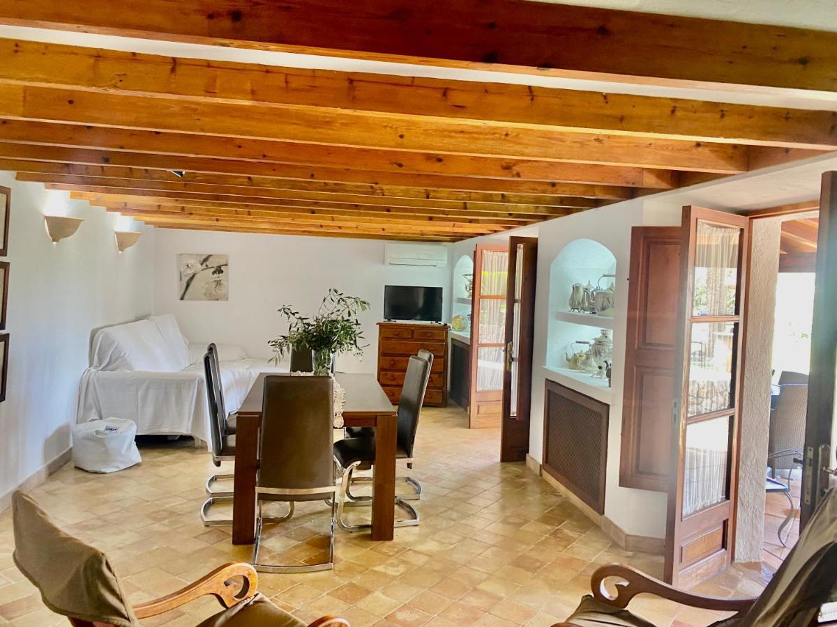 Puerto De Pollensa Villas And Apartments, With Private Mountain Ideal For Runners, Trailers,Near Puerto Pollensa Beach Approximately 5 Minutes Walking, Unique Experience In A Ullal Old Typical Mallorca House With Private Mountain And Near To The Beac ภายนอก รูปภาพ